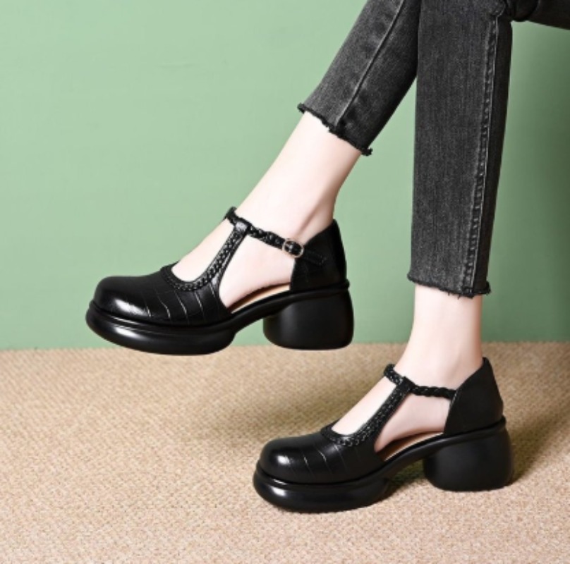 Mary Jane Shoes - Women Black Croc‑Embossed Mary Jane Sandals